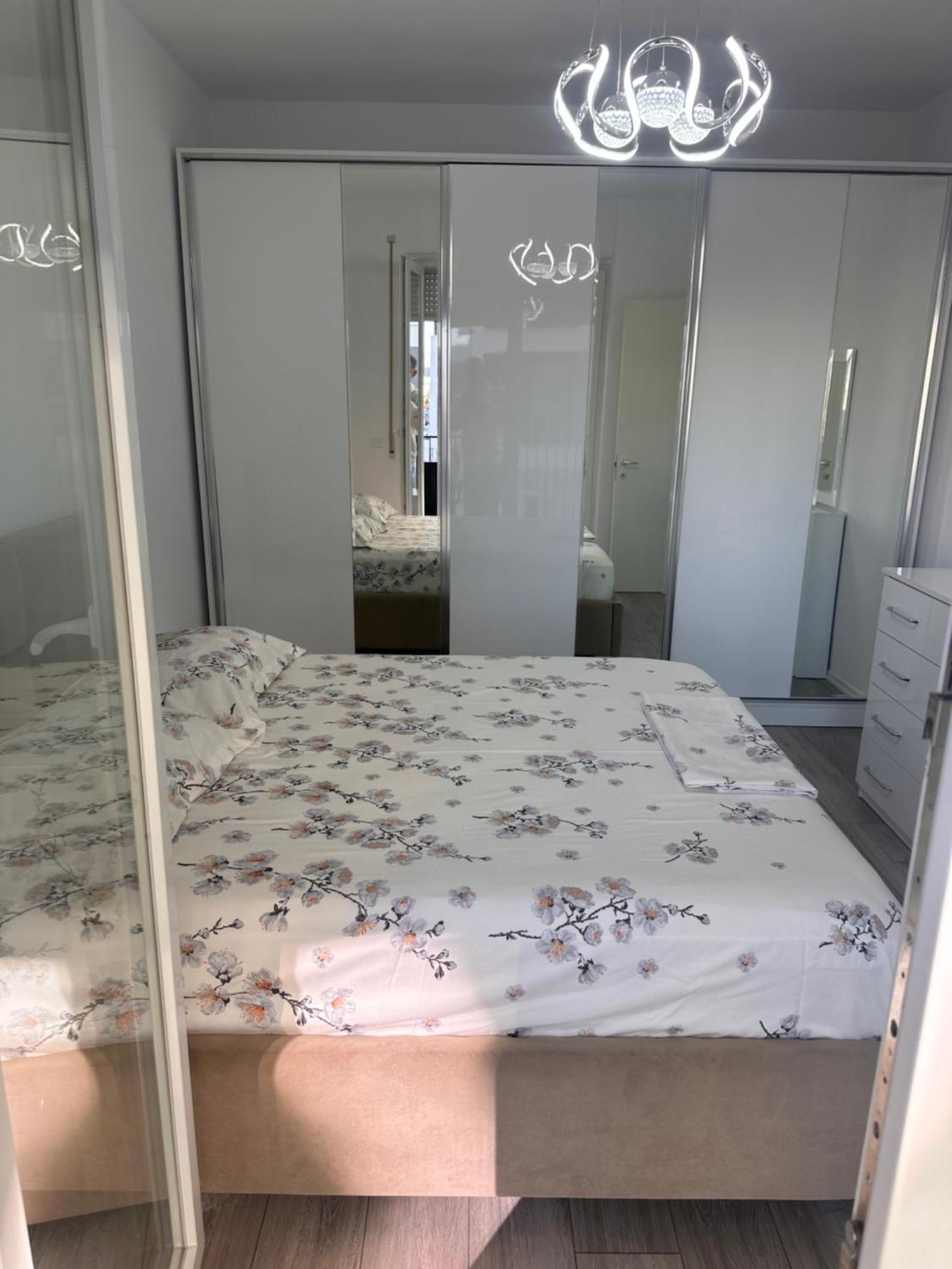 Bratti'S Apartment Near Tirana Center And Mother Teresa Airport Luaran gambar