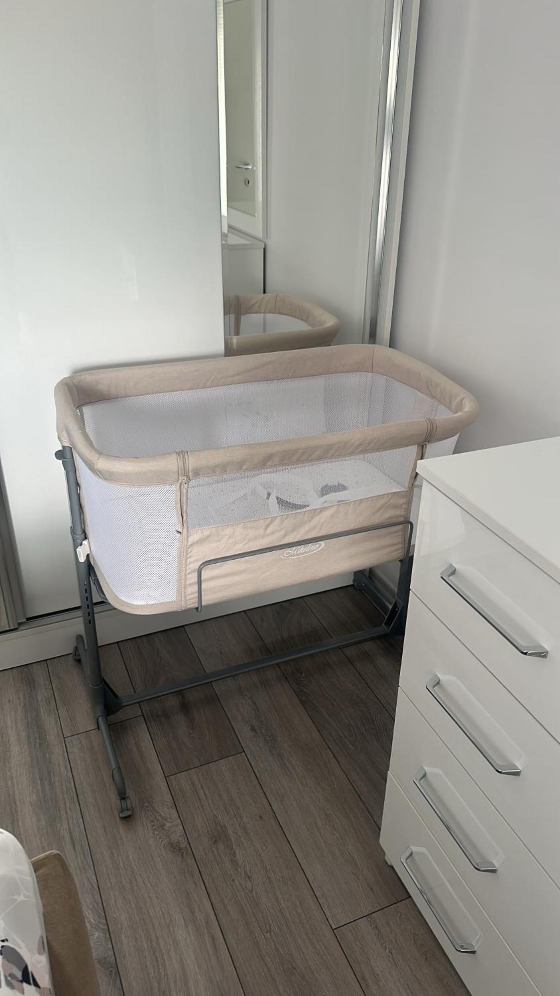 Bratti'S Apartment Near Tirana Center And Mother Teresa Airport Luaran gambar